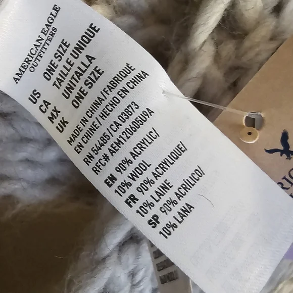 NWT AE American Eagle Outfitters Cable Knit Infinity Scarf Beige - Picture 3 of 4